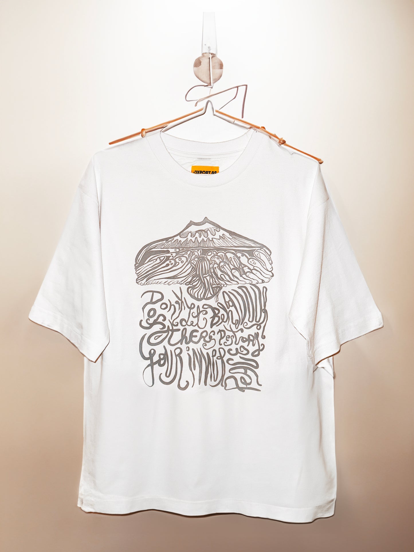 【補貨預購】wakuseisha · vague eyes tee | 惑星社社員T恤